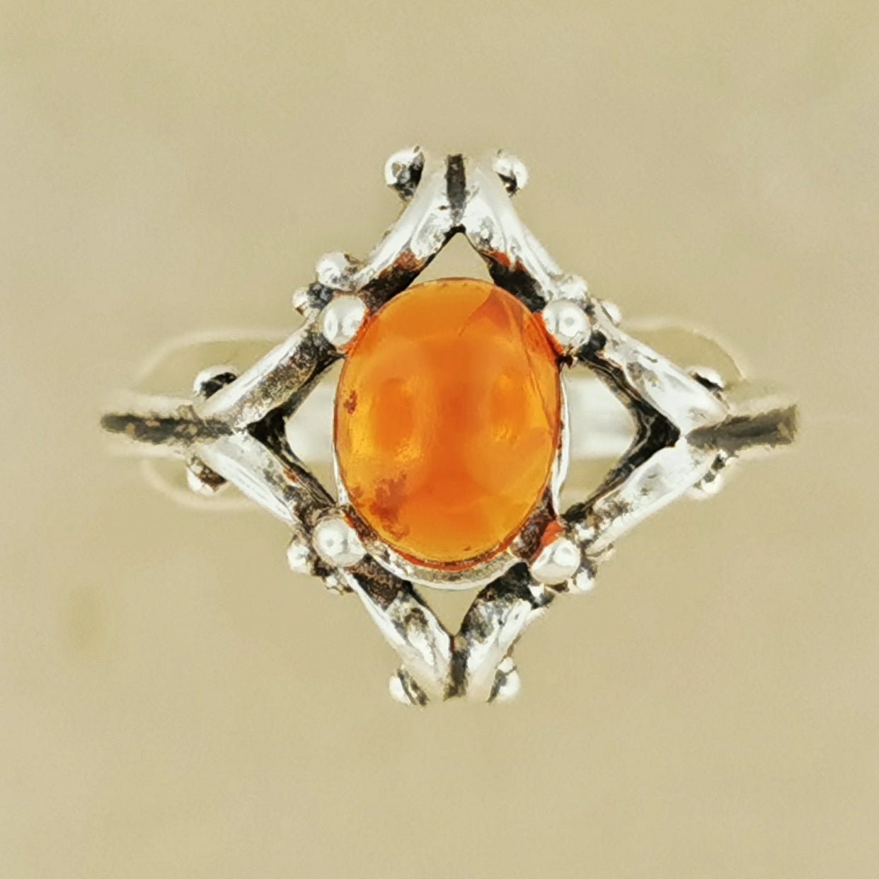 1950's Scrollwork Ring In Sterling Silver With Gemstone - Le Dragon Argenté