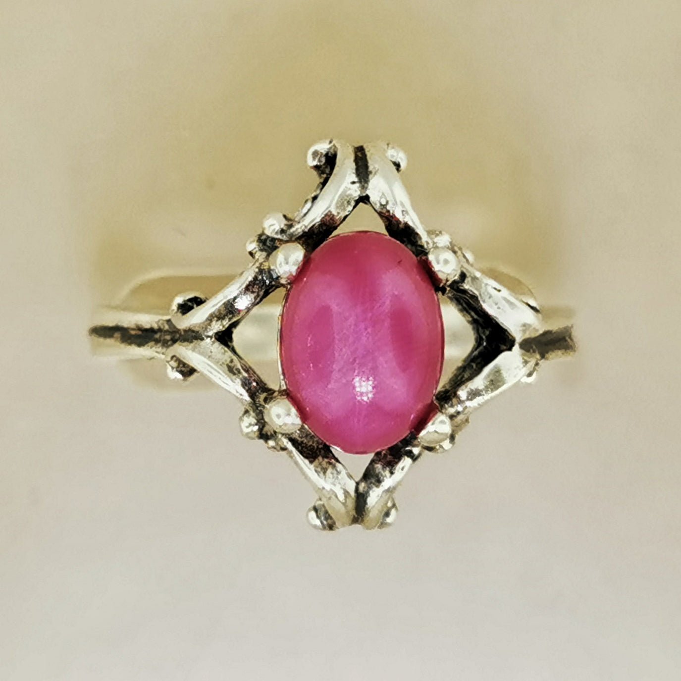 1950's Scrollwork Ring In Sterling Silver With Gemstone - Le Dragon Argenté