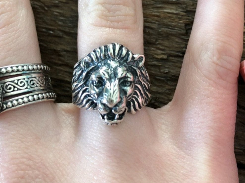 1950s Vintage Style Classic Lion Ring in Sterling Silver or Antique Bronze - Le Dragon Argenté