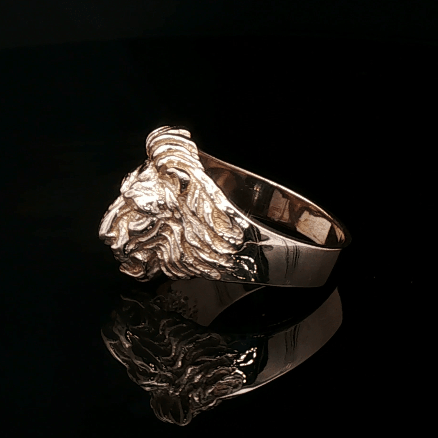 1950s Vintage Style Classic Lion Ring in Antique Bronze - Le Dragon Argenté