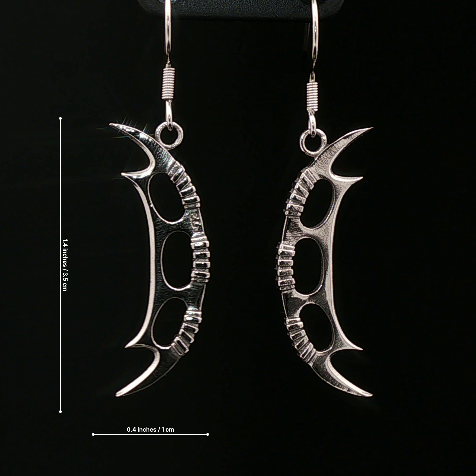 Battle Oath Blade Dangle Earrings in Stainless Steel - Le Dragon Argenté