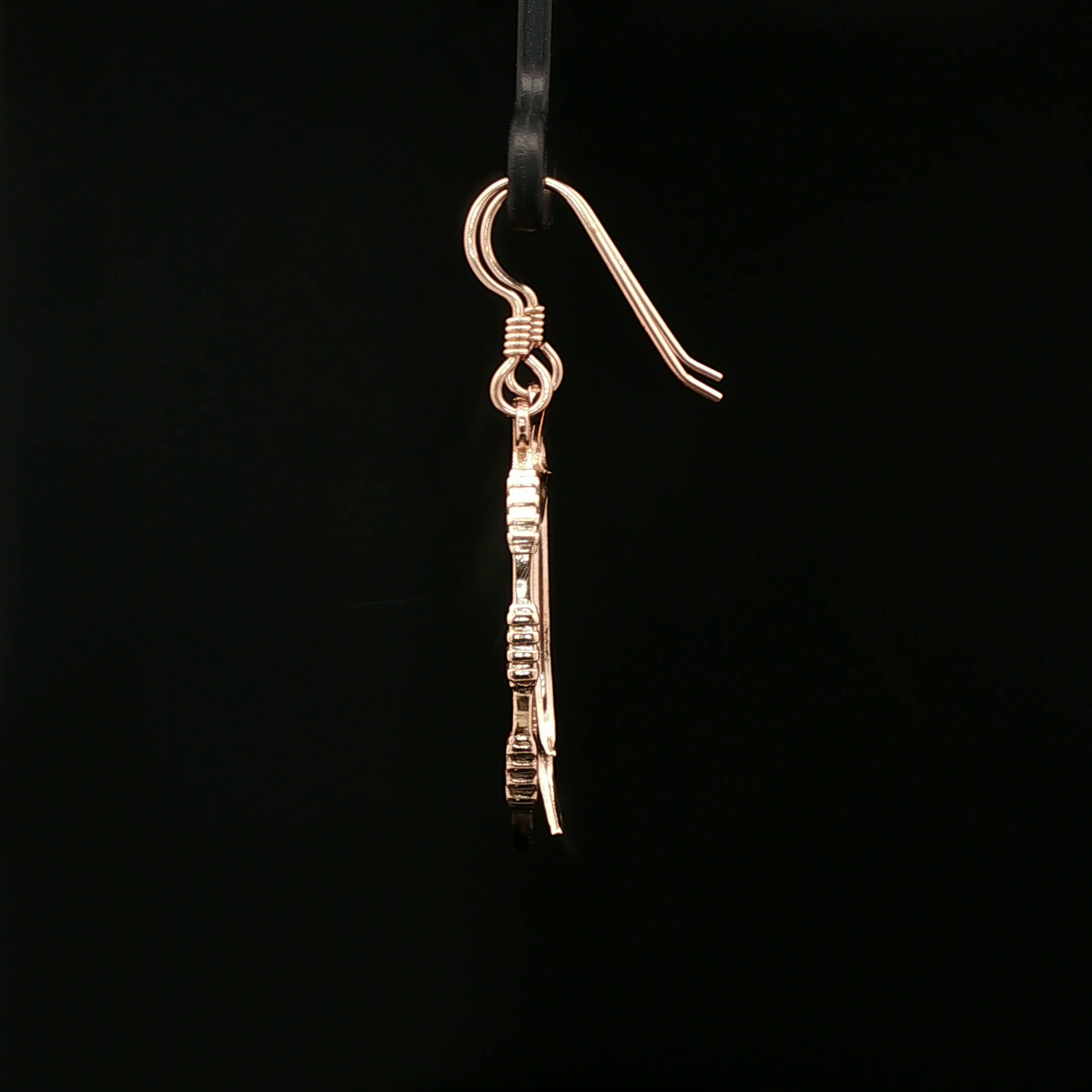 Battle Oath Blade Dangle Earrings in Antique Bronze - Le Dragon Argenté