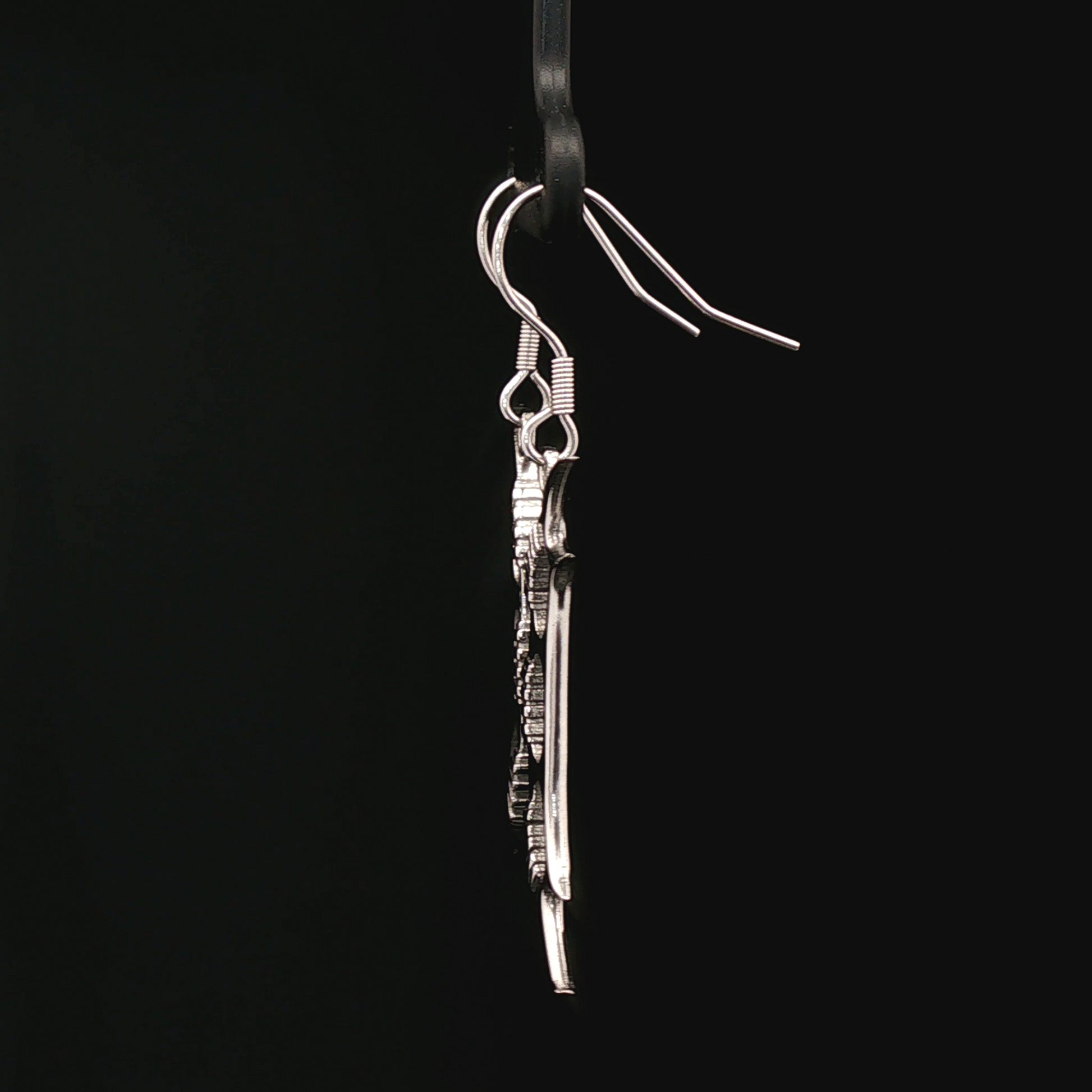Battle Oath Blade Dangle Earrings in Stainless Steel - Le Dragon Argenté