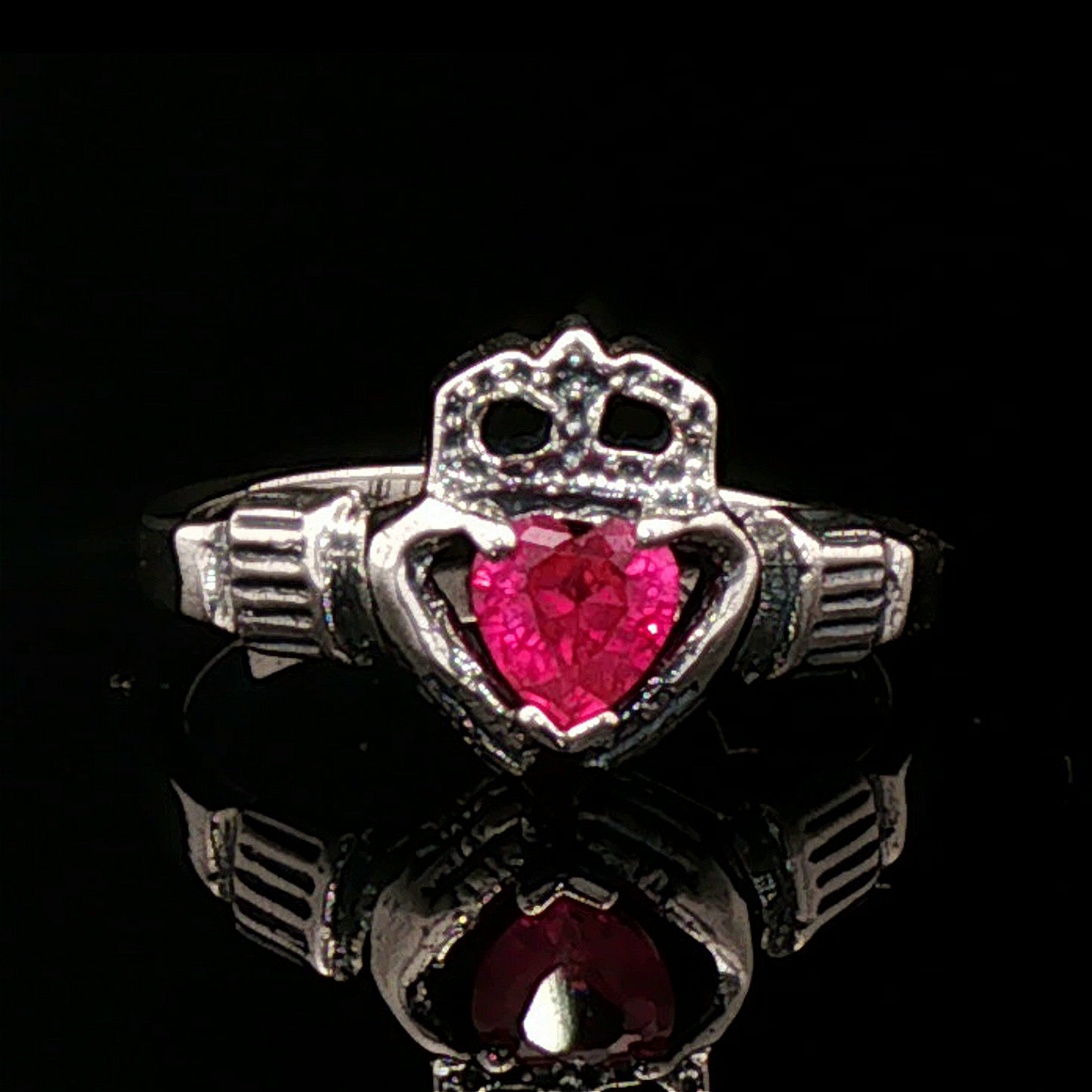 Sterling Silver Claddagh Ring with Chatham Ruby Heart - Le Dragon Argenté