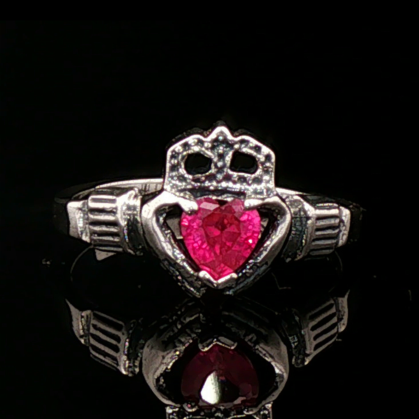 Sterling Silver Claddagh Ring with Chatham Ruby Heart - Le Dragon Argenté