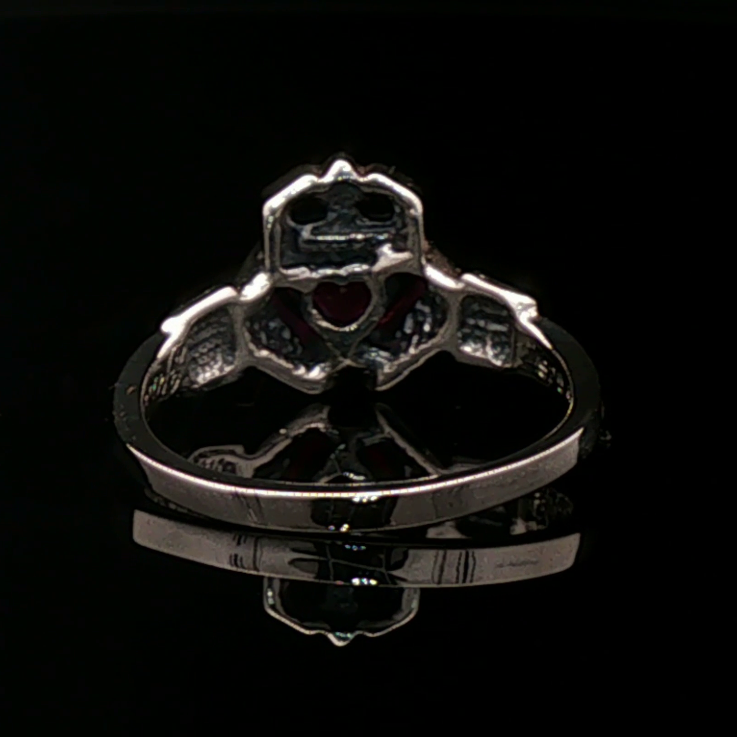 Sterling Silver Claddagh Ring with Chatham Ruby Heart - Le Dragon Argenté