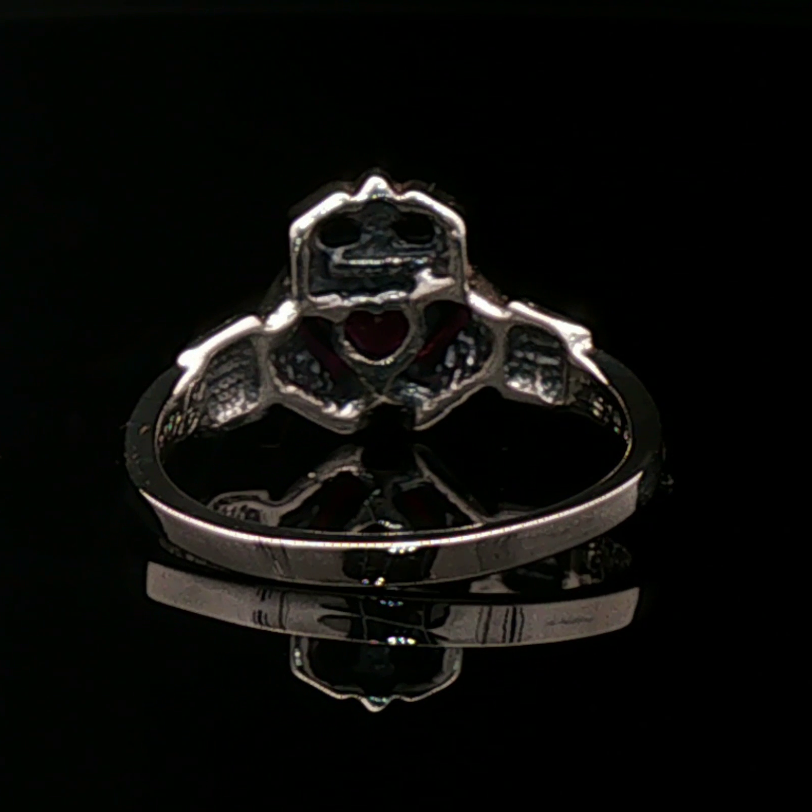 Sterling Silver Claddagh Ring with Chatham Ruby Heart - Le Dragon Argenté