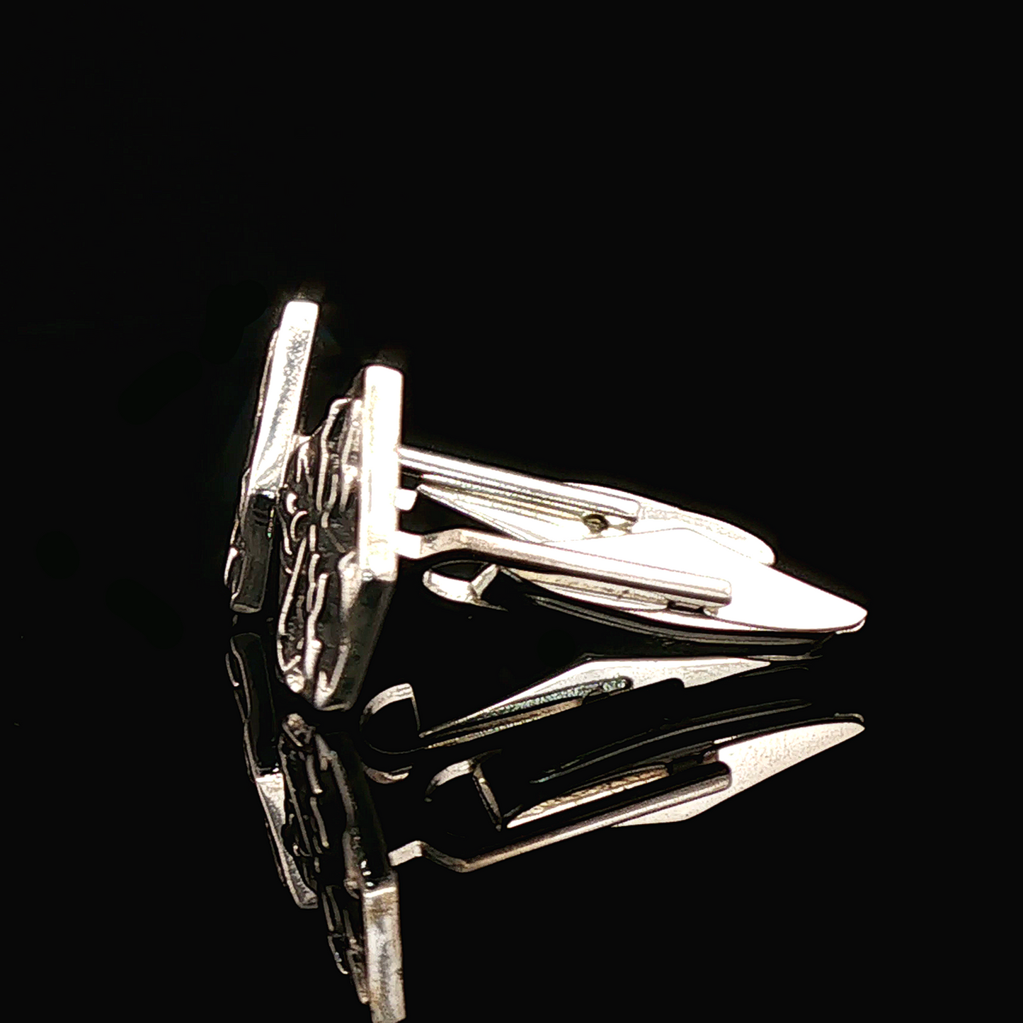 FF16 Clive Rosfield Cufflinks