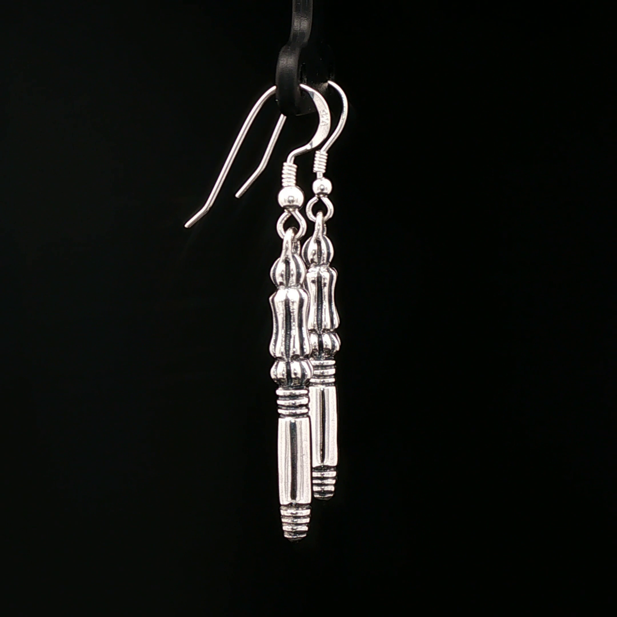 Final Fantasy 7: Crisis Core Genesis Earrings in Sterling Silver - Le Dragon Argenté