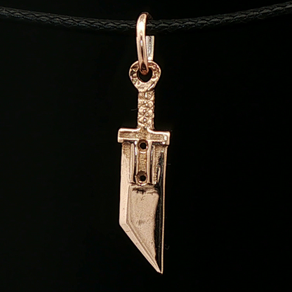 FF7 Small Buster Sword Charm Pendant - Le Dragon Argenté