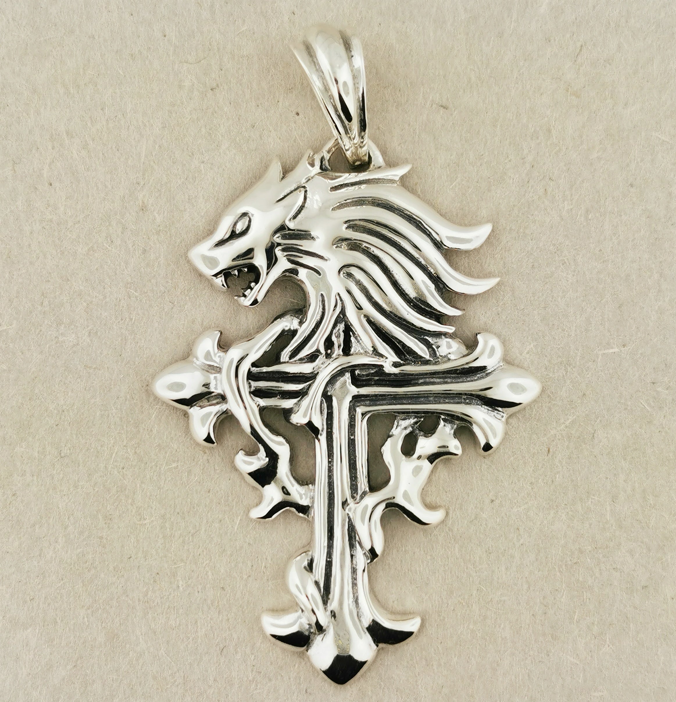 Final Fantasy 8 Squall Griever Pendant