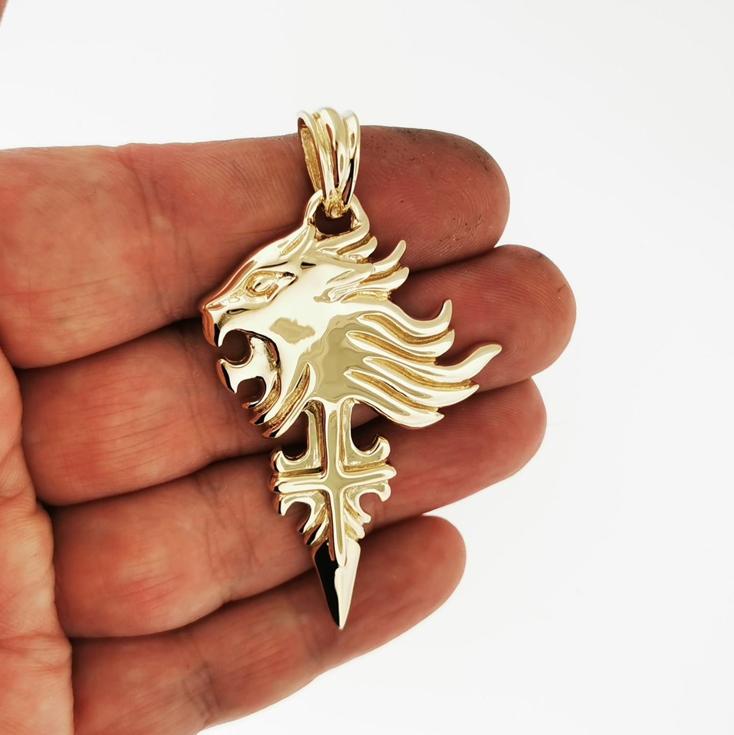 Medium Final Fantasy 8 Squall Griever Pendant in Yellow Gold, FF8 Sleeping Lion Pendant, Final Fantasy VIII Pendant, Squall Cosplay, FF8 Pendant, gold gamer pendant, gold griever pendant, gold final fantasy jewelry, gold sleeping lion pendant