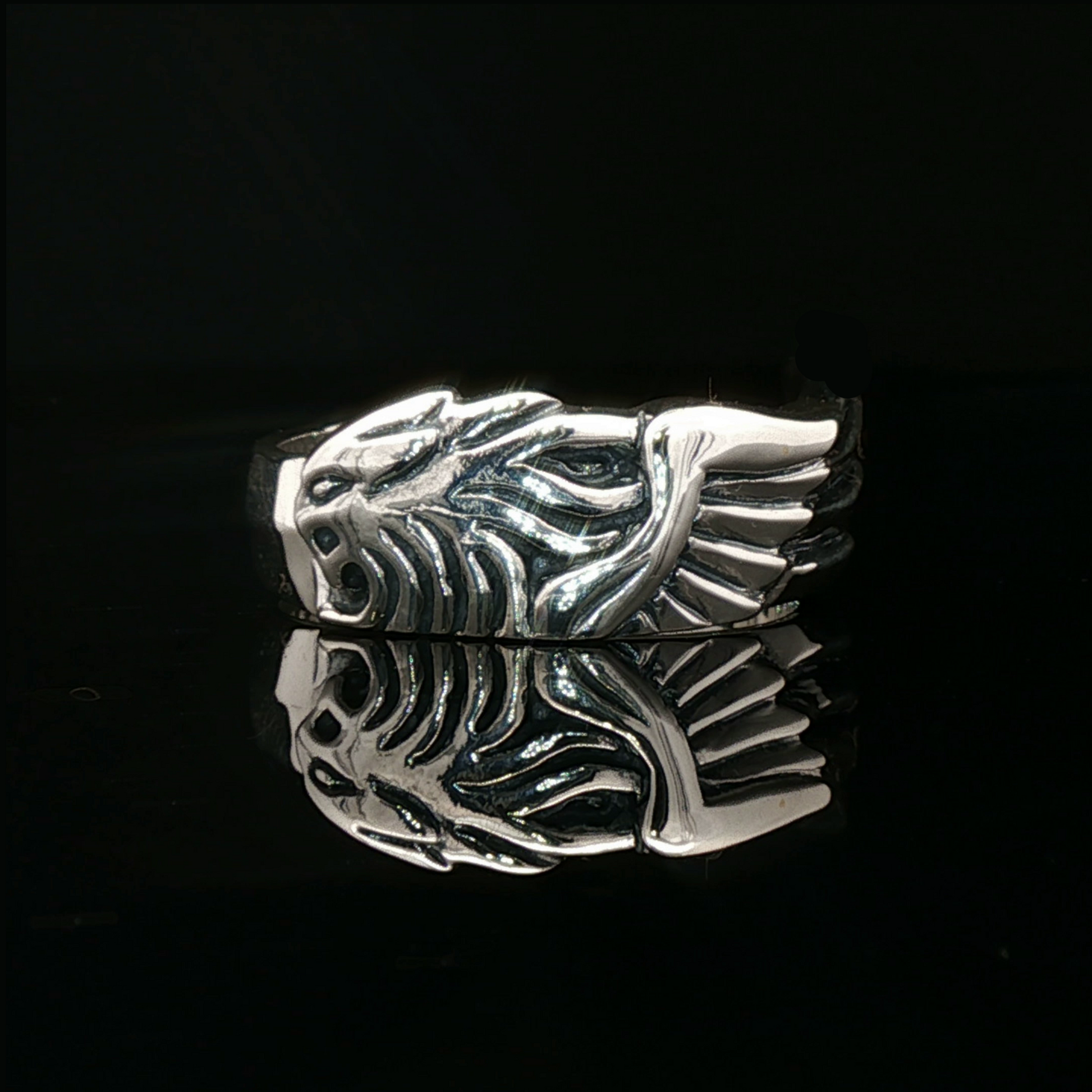 Final Fantasy 8 Squall Griever Ring - Le Dragon Argenté