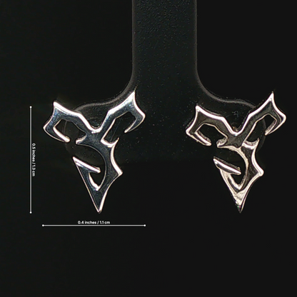 Sterling silver stud earrings inspired by Tidus from Final Fantasy X, handmade by Le Dragon Argenté – perfect gamer jewellery for FFX fans.