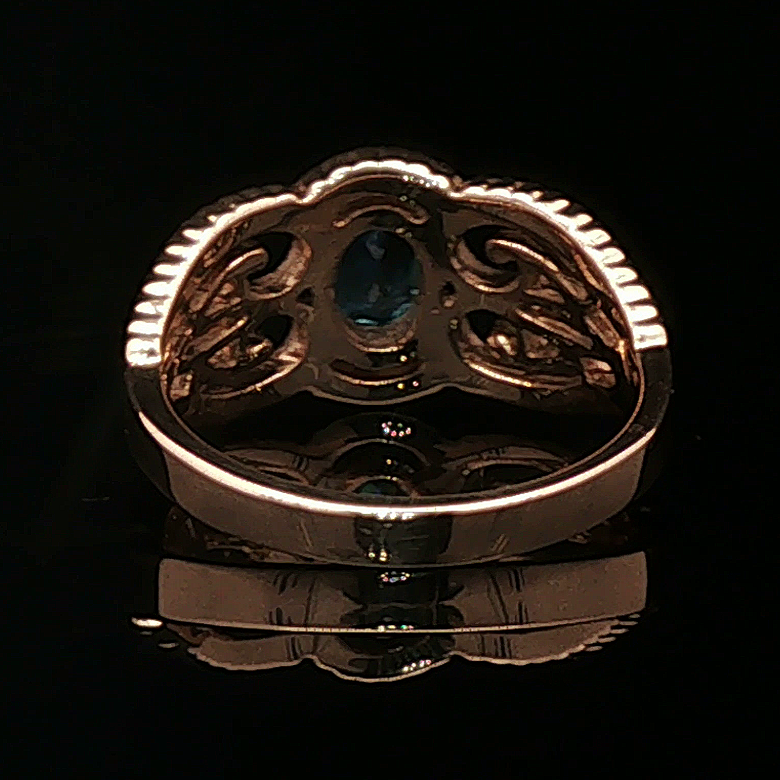 Gothic Style Filigree Ring with Gemstone in Antique Bronze - Le Dragon Argenté