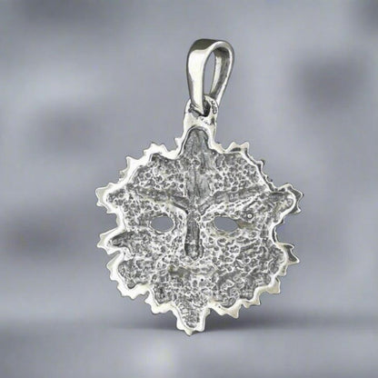 Pendentif homme vert en argent sterling ou bronze antique