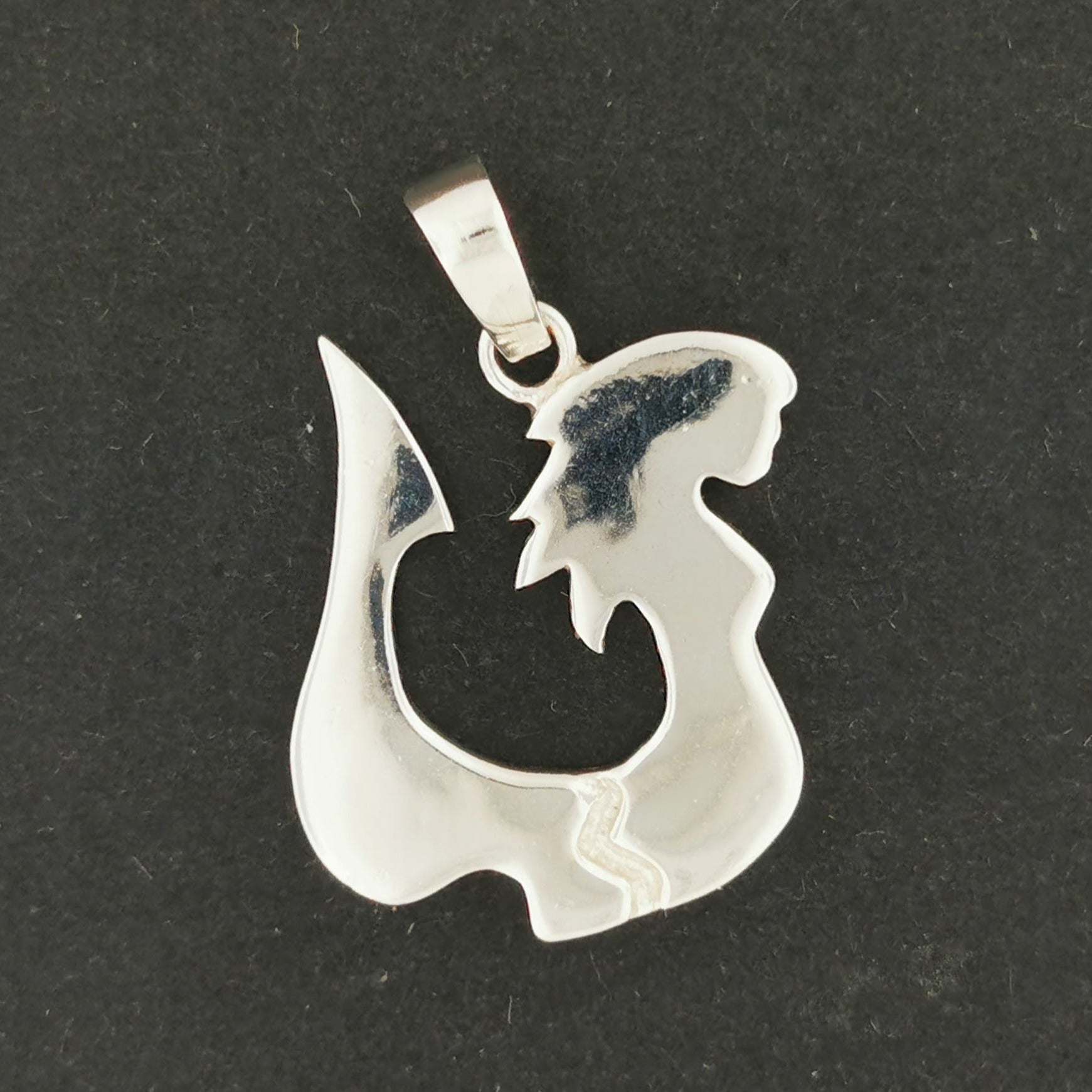 Lamina Scale Pendant in Sterling Silver or Antique Bronze, Fairy Tail Guild Pendant, Sterling Silver Anime Pendant, Fairy Tail Cosplay Jewellery, Fairy Tail Charm, Fairy Tail Pendant, Silver Anime Jewelry, Lamina Scale Pendant, Anime Cosplay Pendant