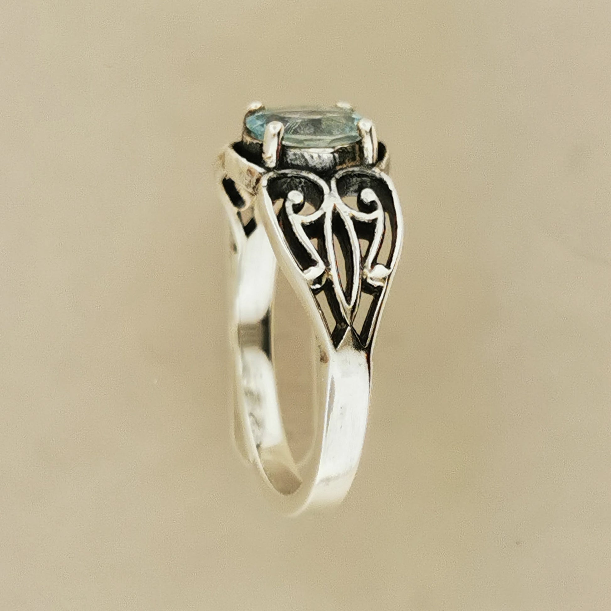 Filigree Ring with Gemstone in Sterling Silver, Gothic Style Ring, Victorian Style Ring, 1950 Vintage Style Ring, Gemstone Ring In Sterling Silver, Silver Gemstone Ring, Filigree Gemstone Ring, Vintage Gemstone Ring