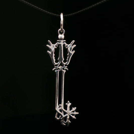 Kingdom Hearts Oathkeeper Keyblade Pendant - Le Dragon Argenté