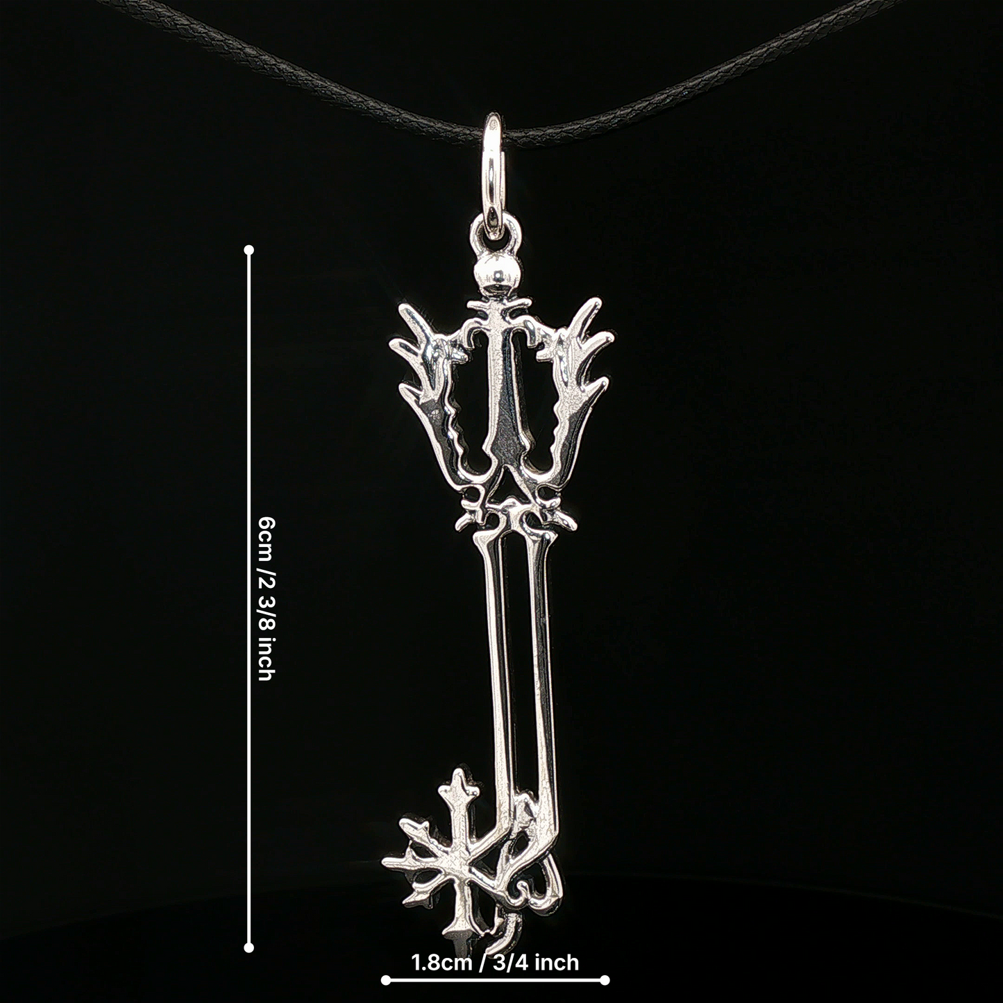 Kingdom Hearts Oathkeeper Keyblade Pendant - Le Dragon Argenté