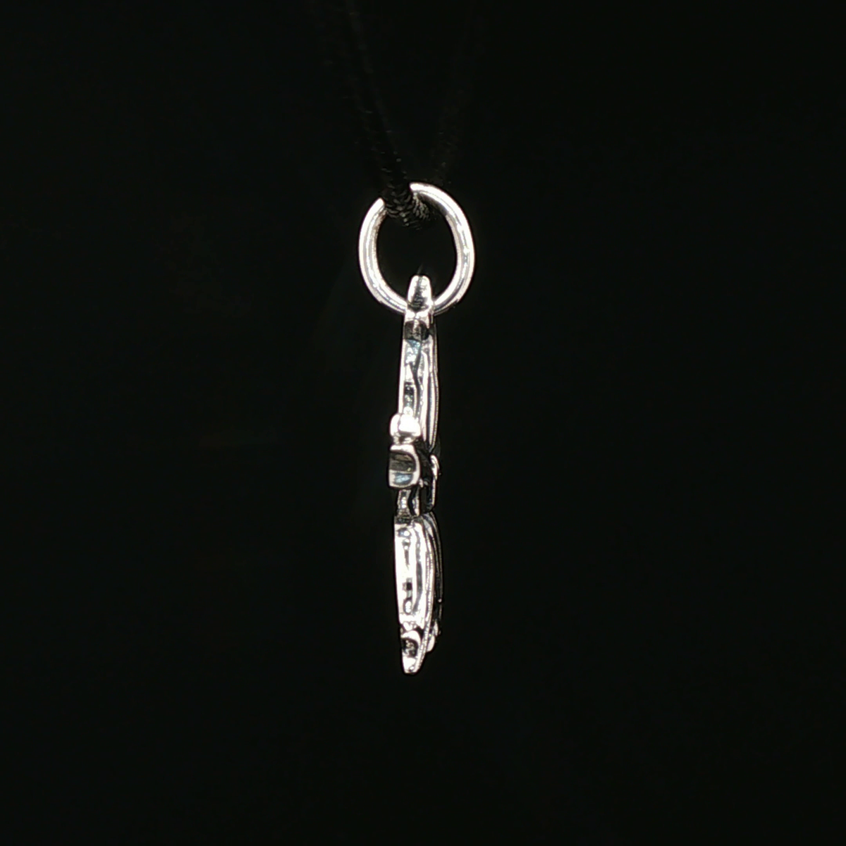 Kingdom Hearts Wayfinder Charm Pendant in Sterling Silver - Le Dragon Argenté