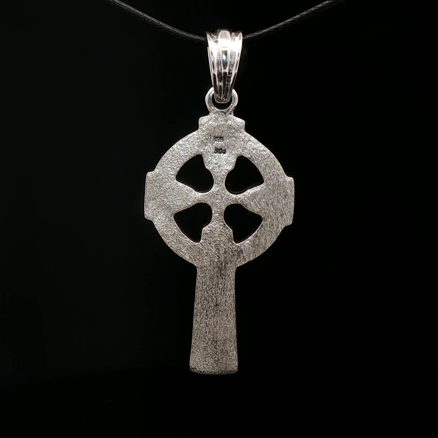 Large Celtic Cross in Sterling Silver - Le Dragon Argenté