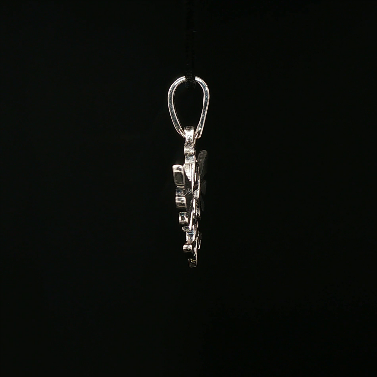 Legend of Zelda Pendant in Sterling Silver - Le Dragon Argenté