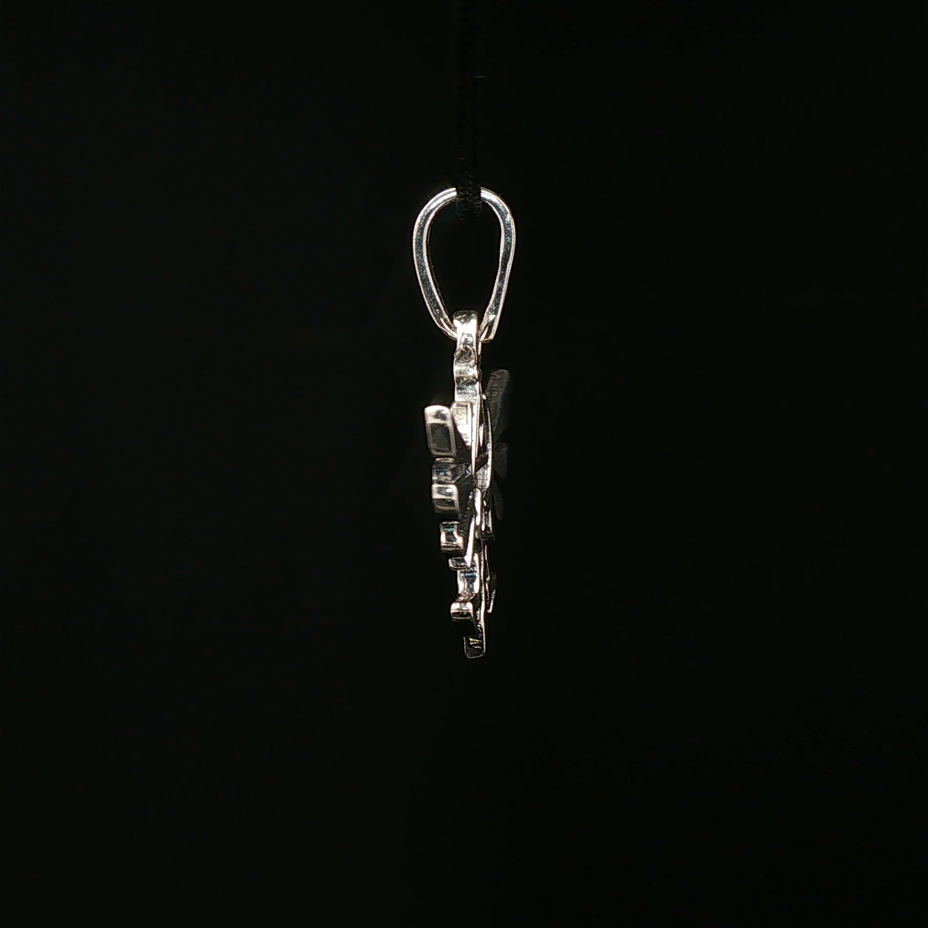 Legend of Zelda Pendant in Sterling Silver - Le Dragon Argenté