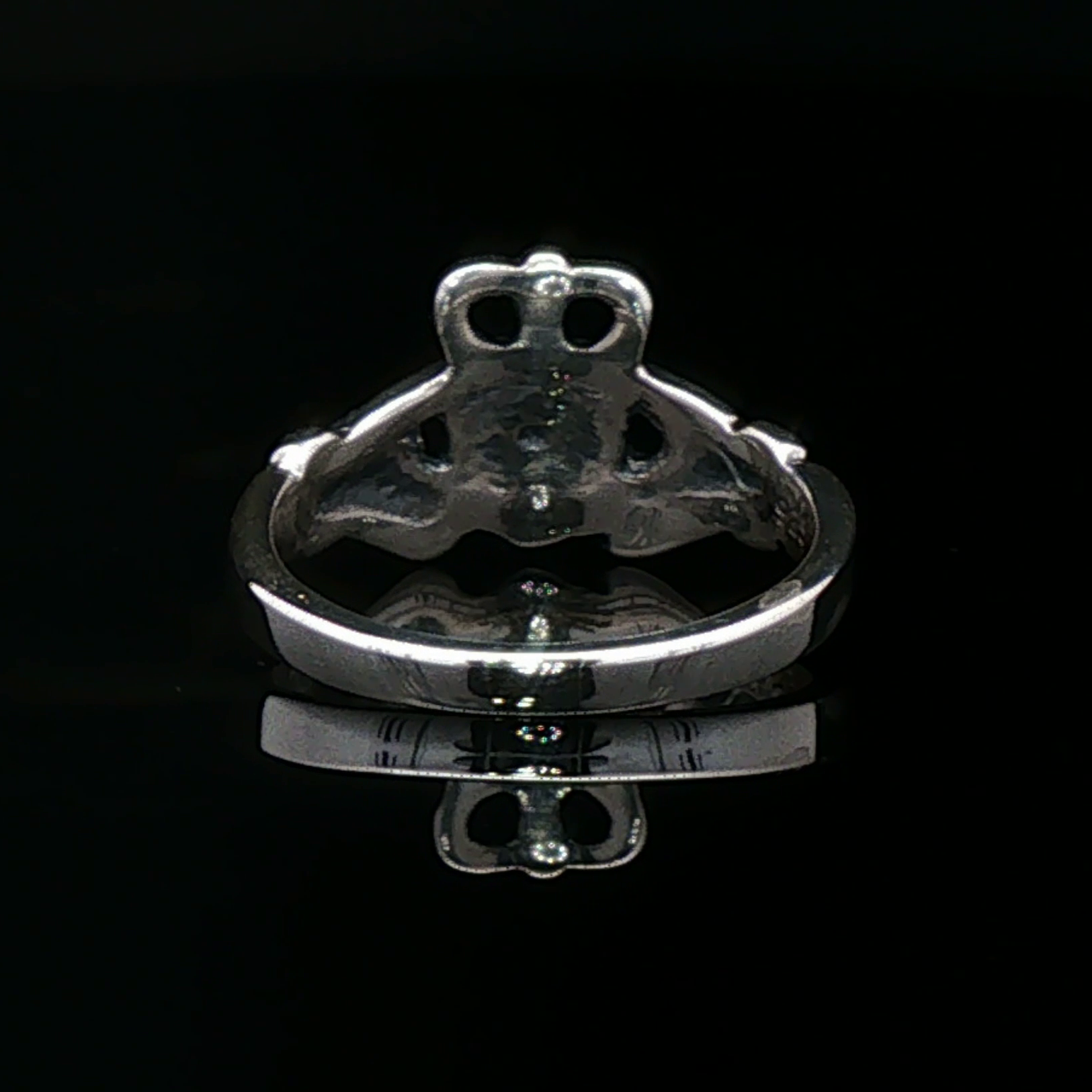 Medium Curled Crown Claddagh Ring in Sterling Silver or Antique Bronze - Le Dragon Argenté
