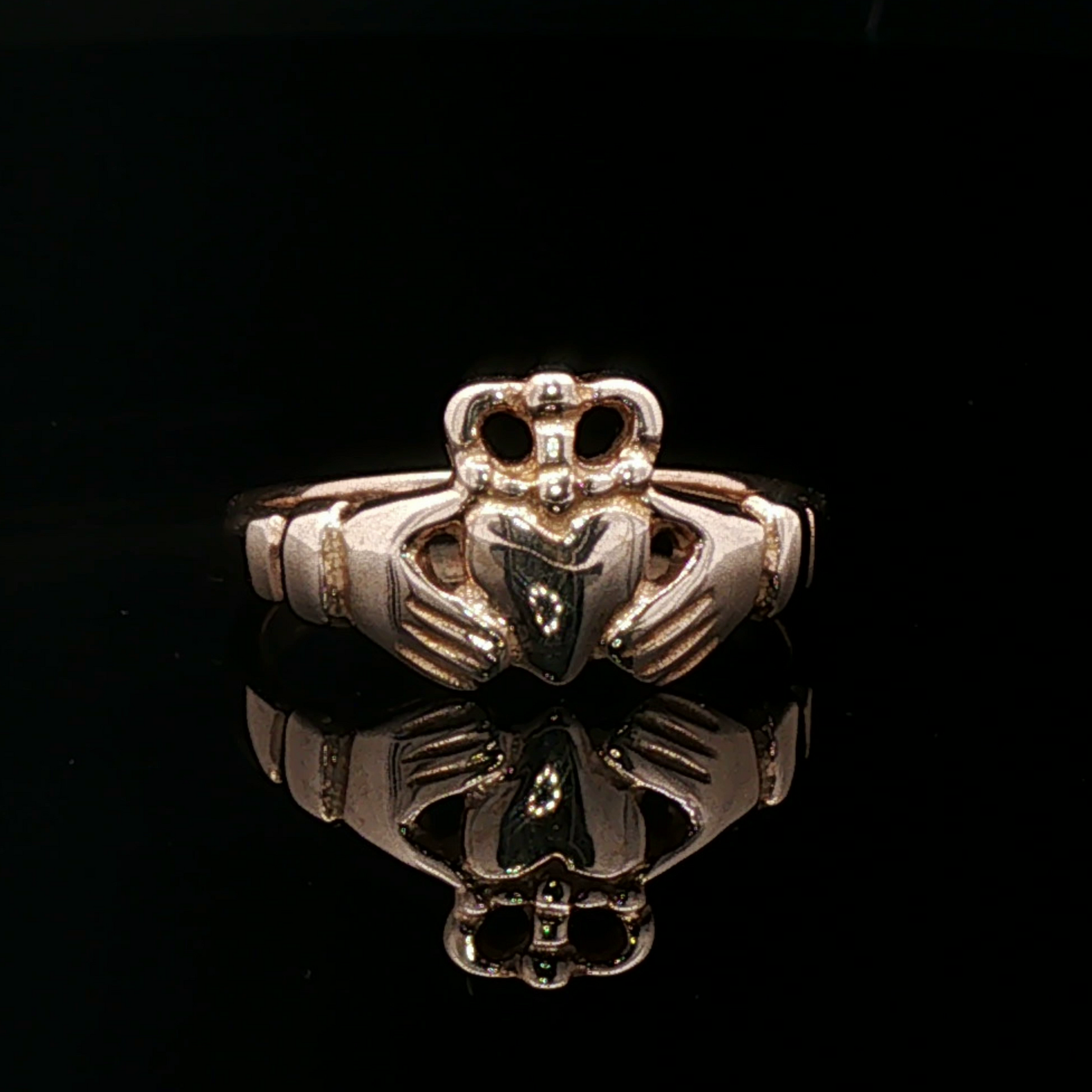 Medium Curled Crown Claddagh Ring in Sterling Silver or Antique Bronze - Le Dragon Argenté