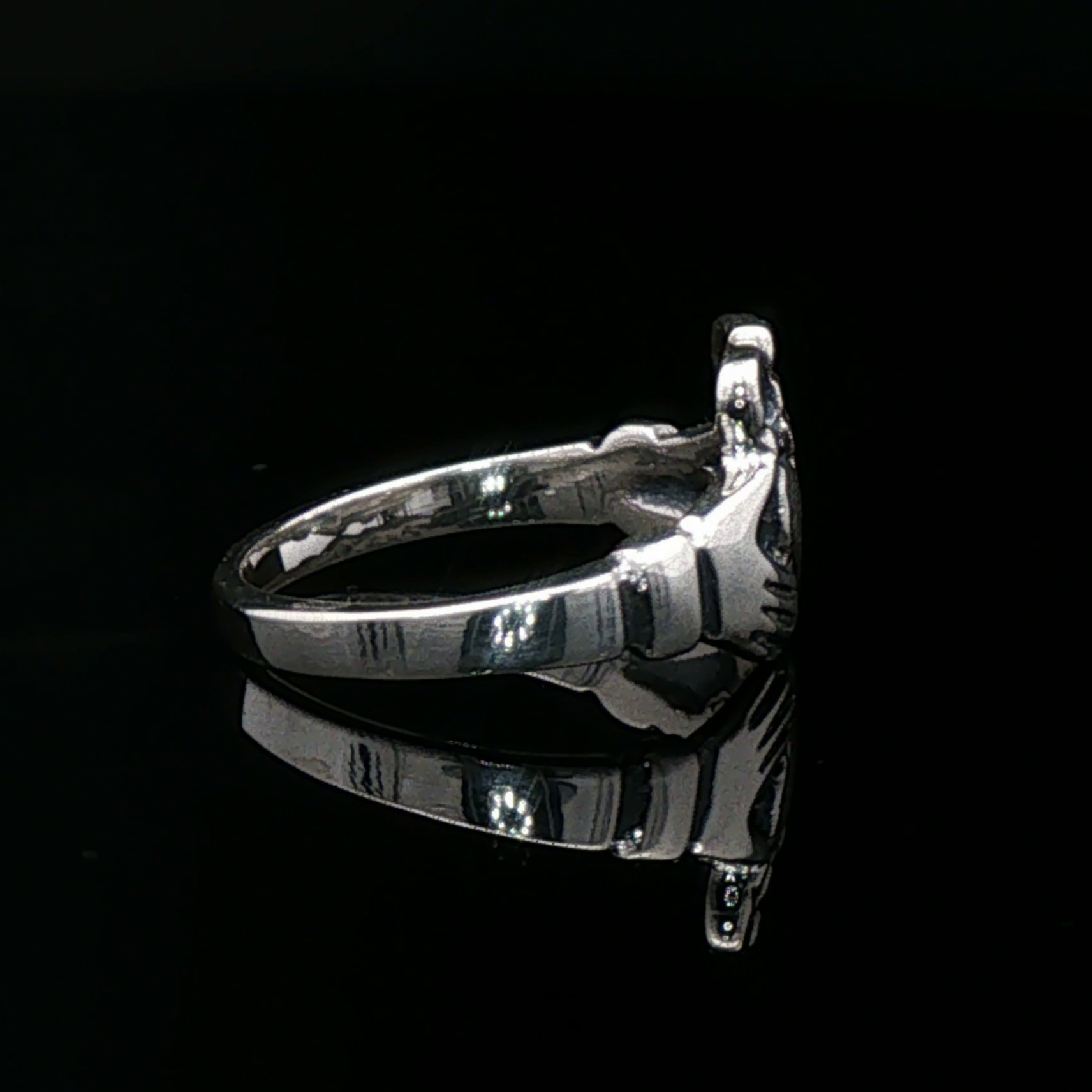 Medium Curled Crown Claddagh Ring in Sterling Silver or Antique Bronze - Le Dragon Argenté