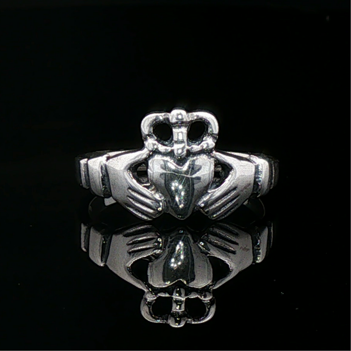 Medium Curled Crown Claddagh Ring in Sterling Silver or Antique Bronze - Le Dragon Argenté