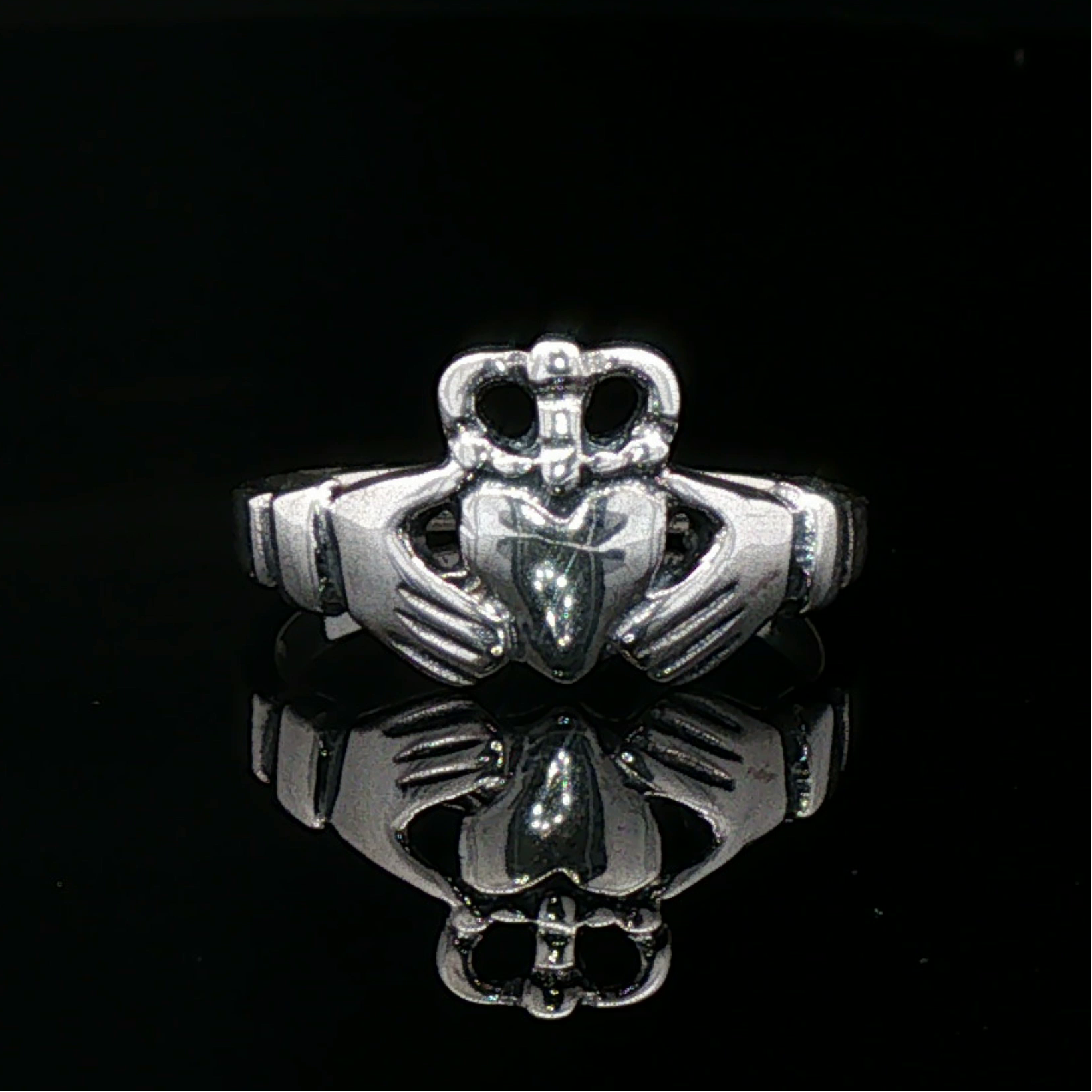 Medium Curled Crown Claddagh Ring in Sterling Silver or Antique Bronze - Le Dragon Argenté