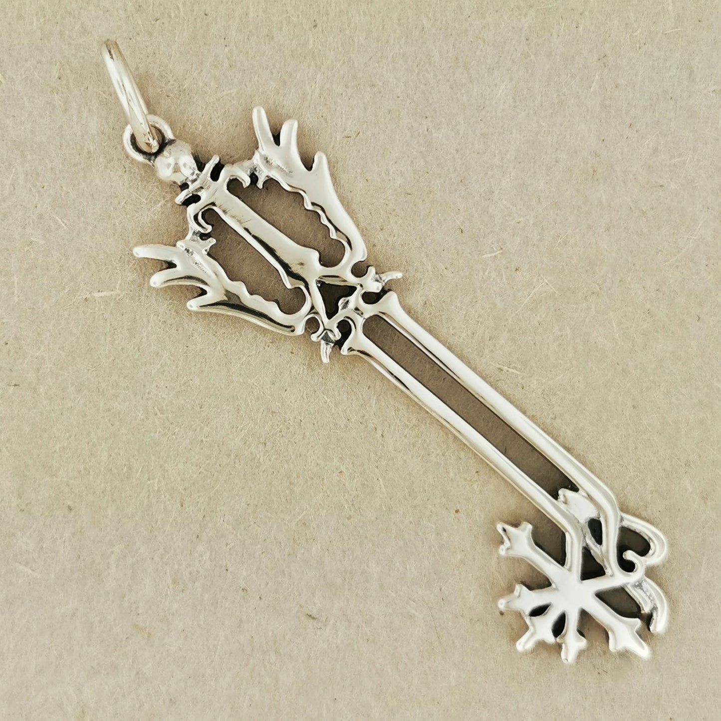 Pendentif Keyblade Kingdom Hearts Oathkeeper en argent sterling ou bronze antique