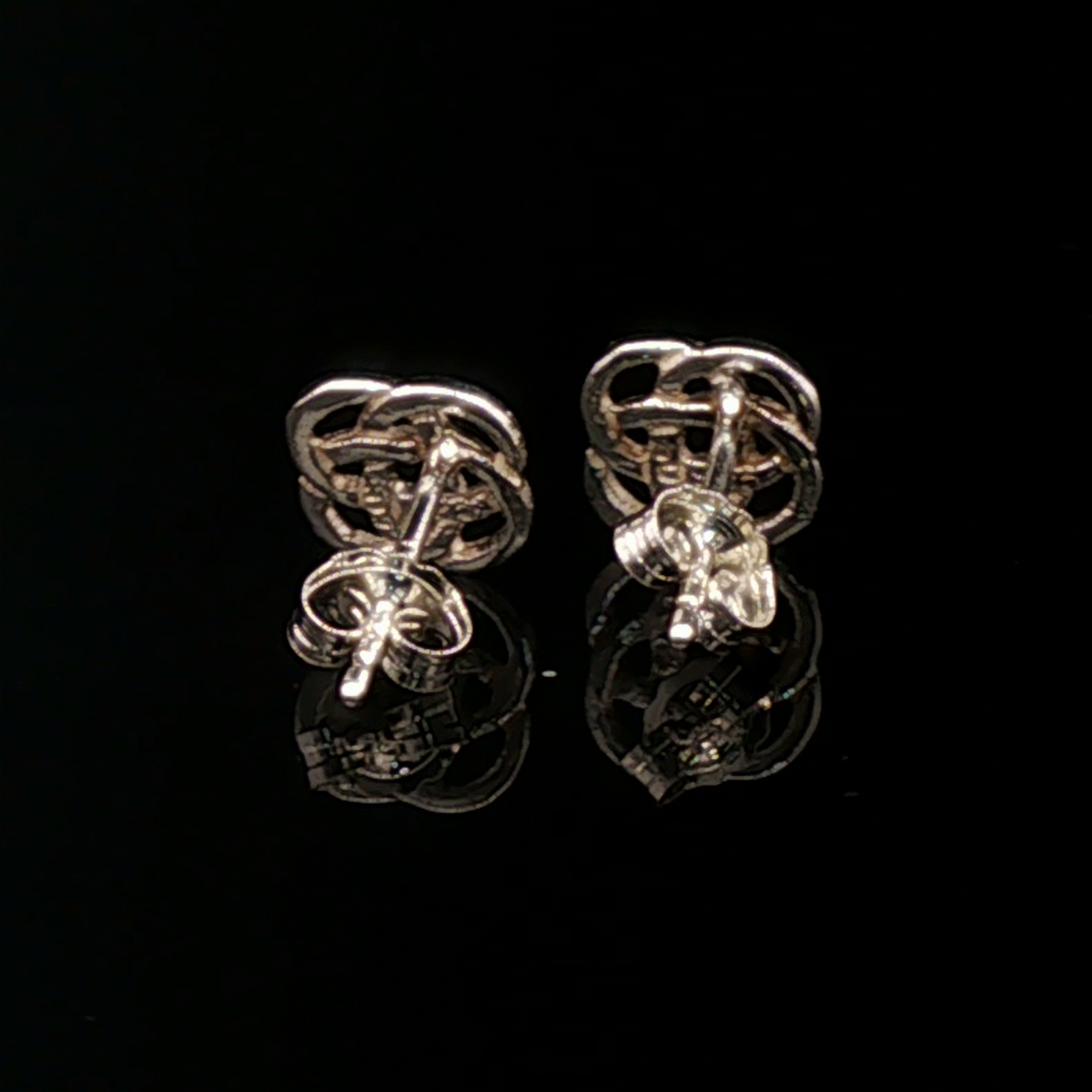 Small Celtic Knot Stud Earrings - Le Dragon Argenté