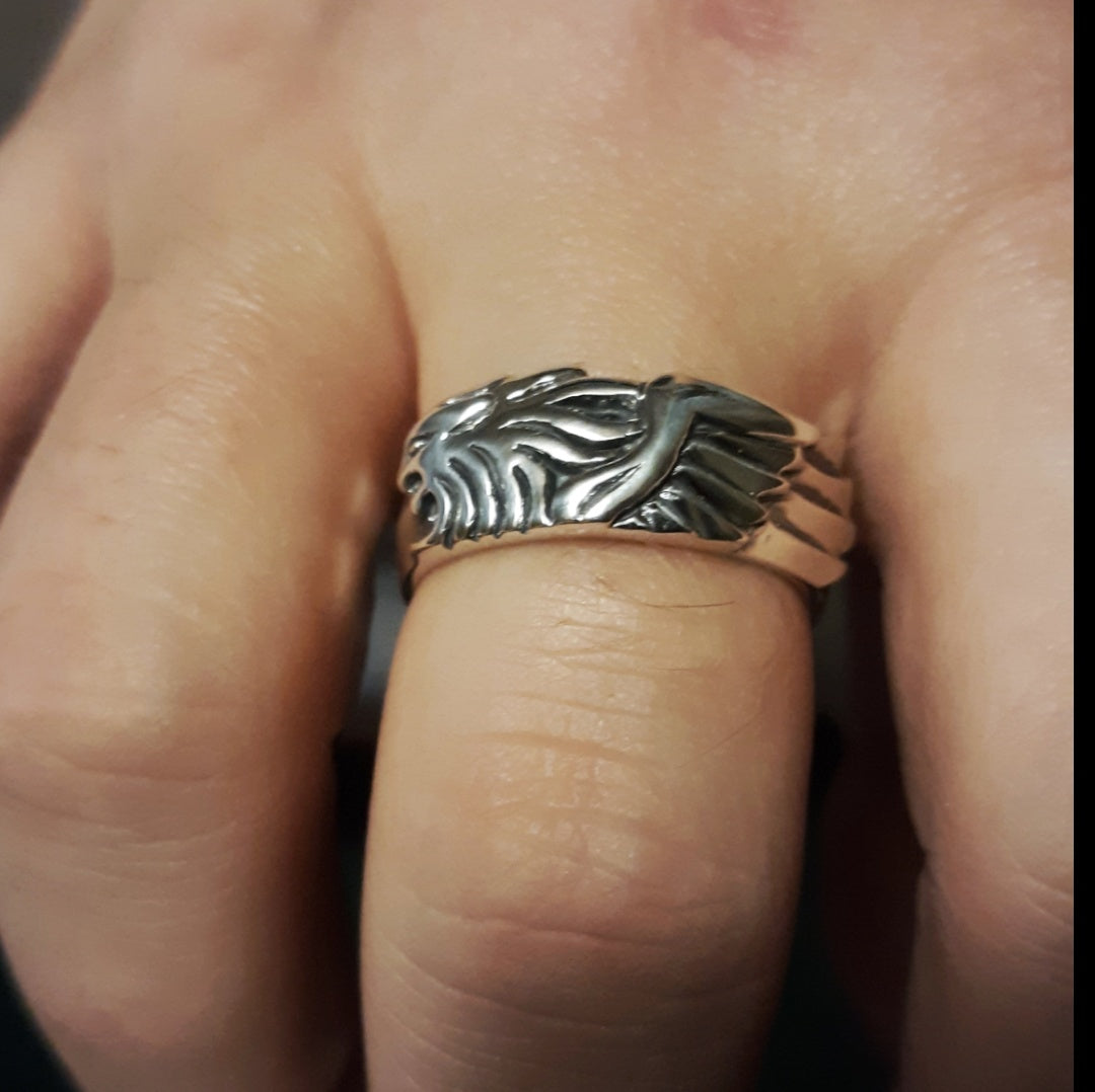 Final Fantasy 8 Squall Griever Ring, FF8 Sleeping Lion Heart Ring, FF88 Griever Ring, Final Fantasy Jewelry, Final Fantasy Ring, Squall lion Ring, Squall Cosplay Ring, Final Fantasy 8 Ring, Stainless Steel Griever Ring, Gamer Wedding Ring