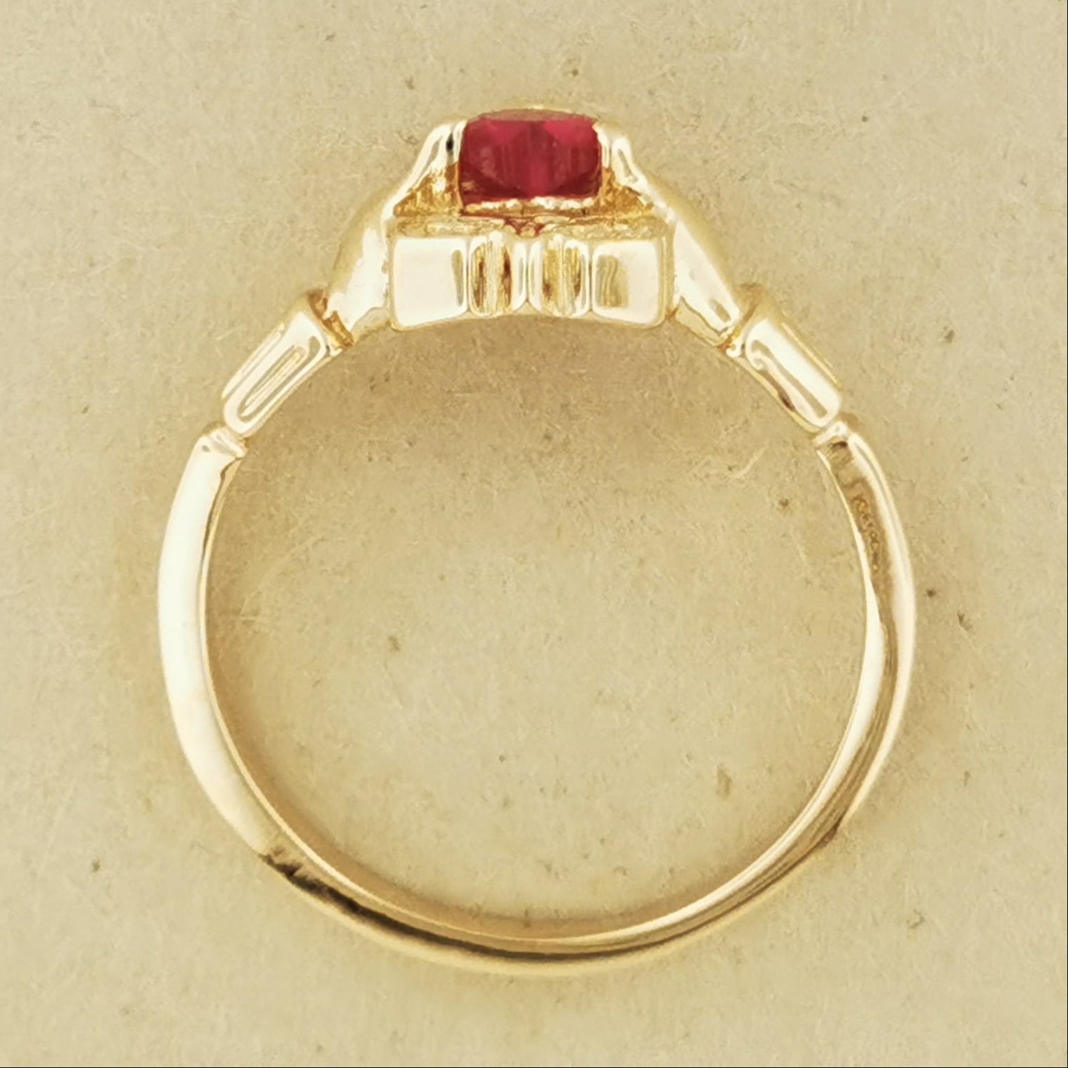 Antique Bronze Claddagh Ring with Gemstone Heart - Le Dragon Argenté