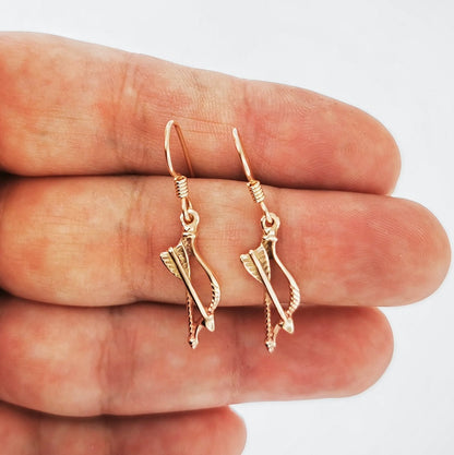 Bow and Arrow Charm Earrings - Le Dragon Argenté