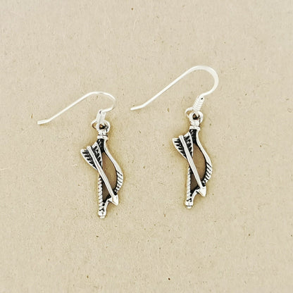 Bow and Arrow Charm Earrings - Le Dragon Argenté