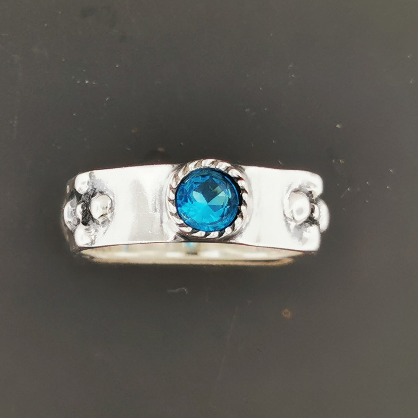 Braidless Howls Moving Castle Ring in Sterling Silver with Imitation Birthstones - Le Dragon Argenté