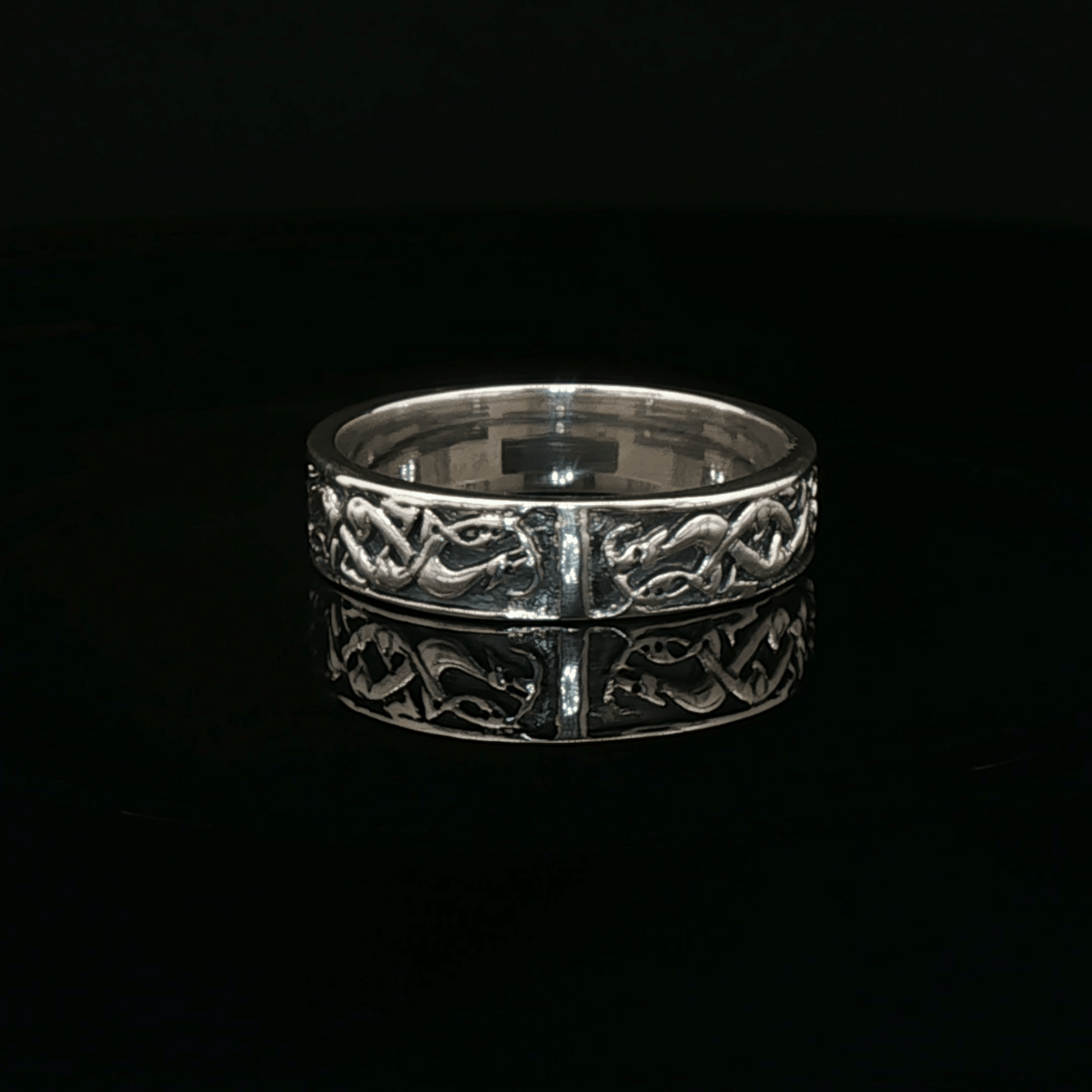 Celtic Hound Band In Sterling Silver - Le Dragon Argenté