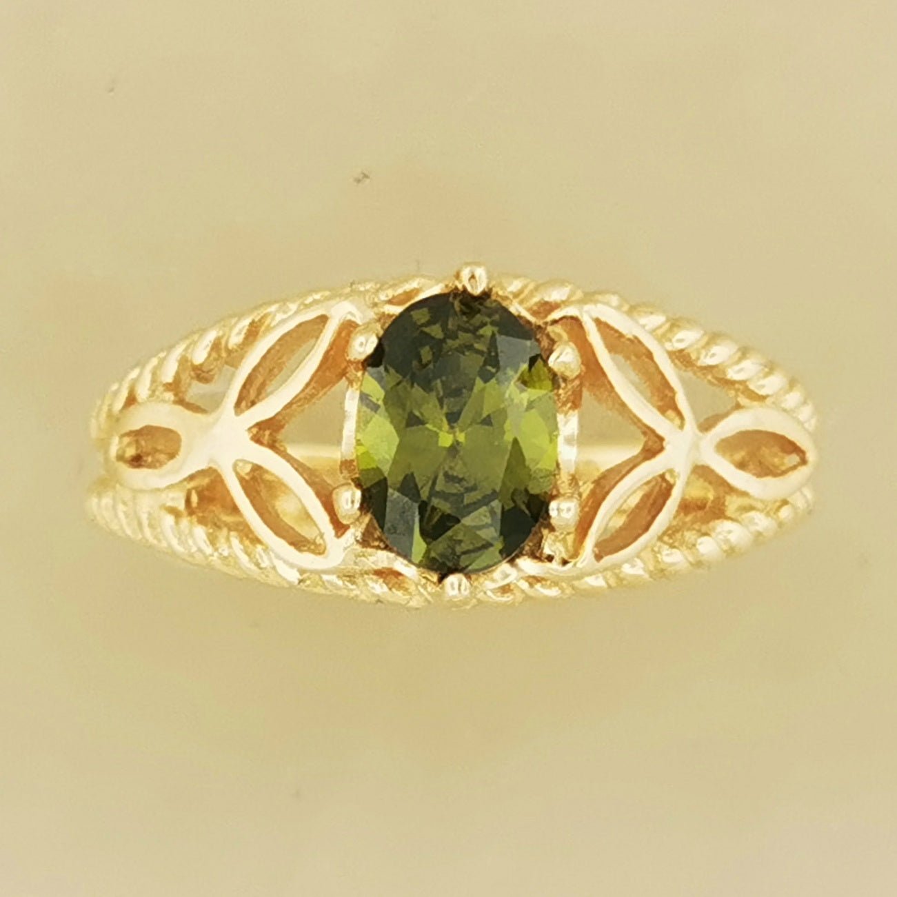 Celtic Knotwork Gemstone Ring in Antique Bronze - Le Dragon Argenté