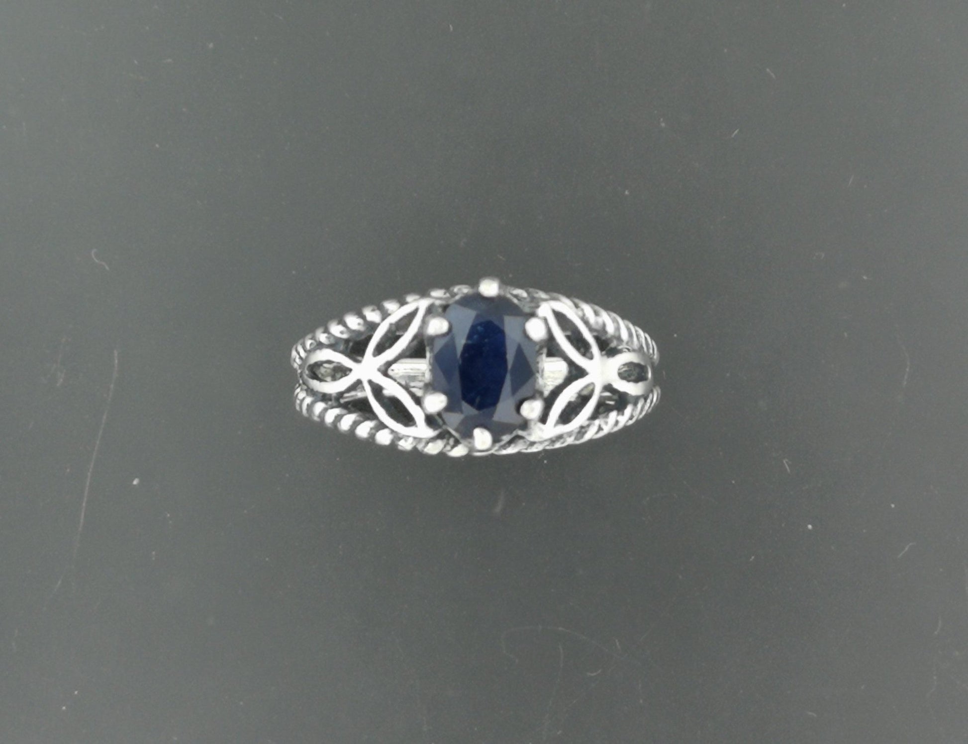 Celtic Triquetra Knotwork Gemstone Ring in Sterling Silver - Le Dragon Argenté