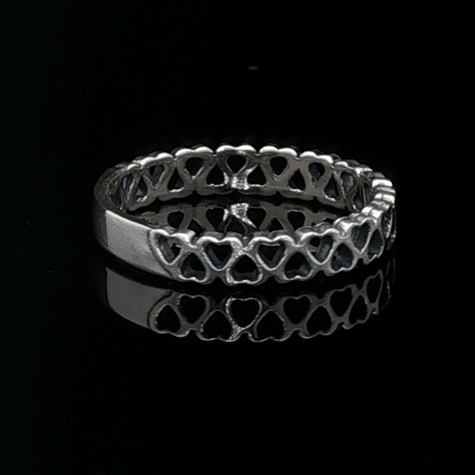 Connected Hearts Band Ring in sterling silver with linked heart design by Le Dragon Argenté