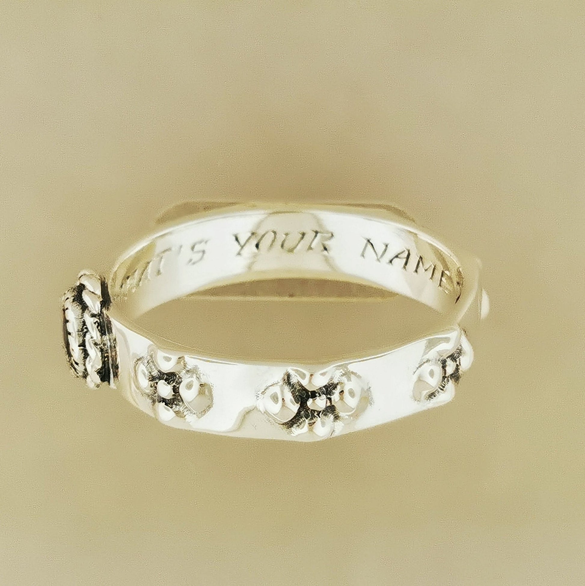 Custom engraving on jewellery - Le Dragon Argenté