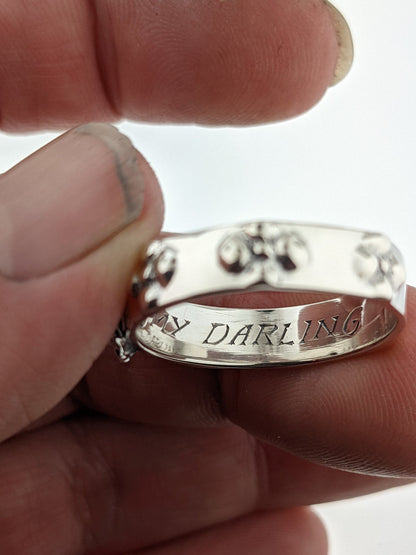 Custom engraving on jewellery - Le Dragon Argenté