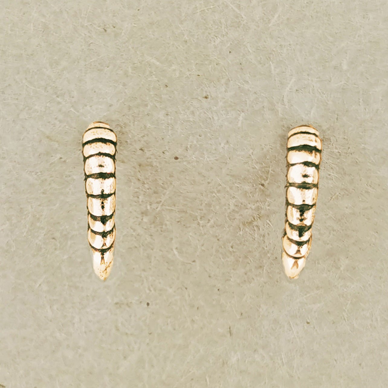 Dragon Claw Stud Earrings In Gold Made To Order - Le Dragon Argenté