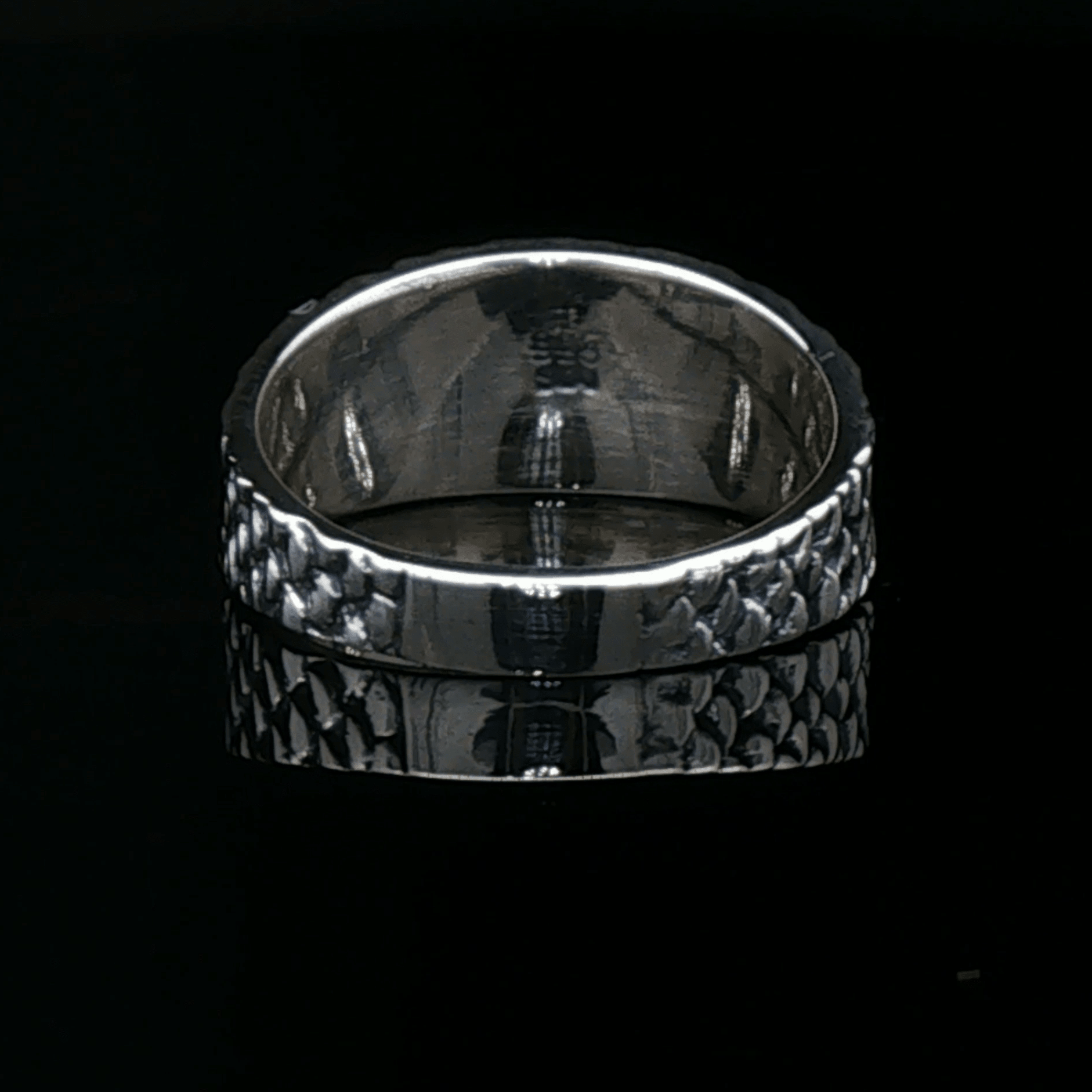 Dragon Scale Ring in Sterling Silver  - Le Dragon Argenté