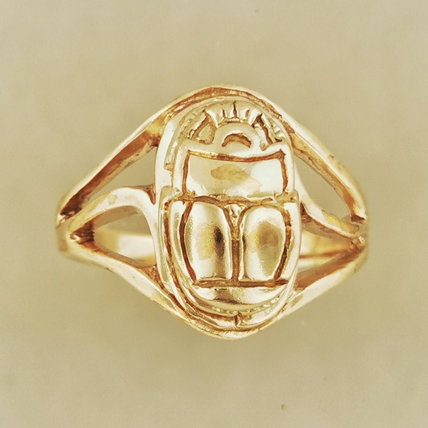 Sarab Rang Egyptian Scarab Ring