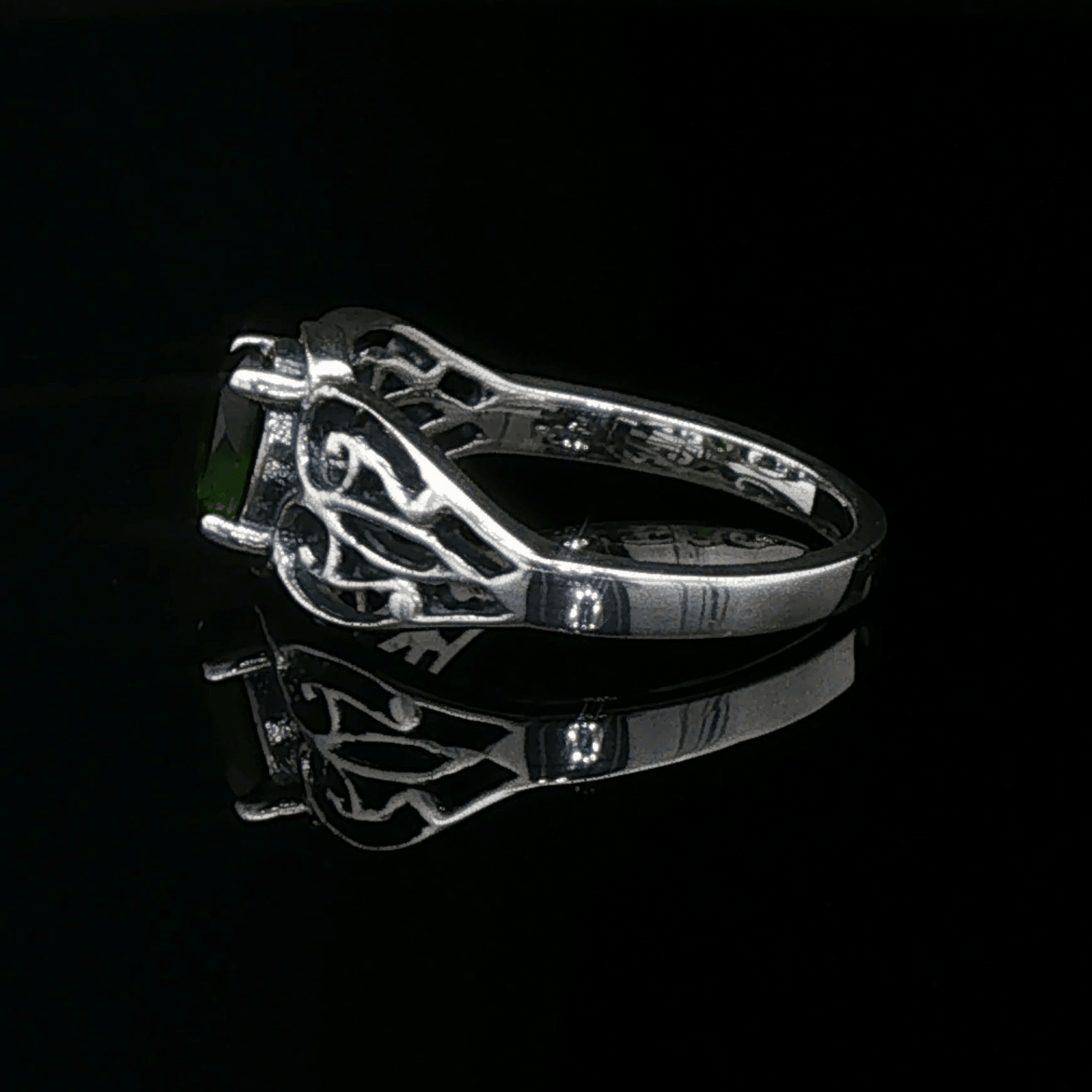 Filigree Gemstone Ring in Sterling Silver - Le Dragon Argenté